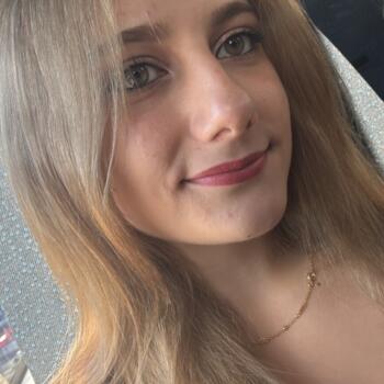 Babysitter in Argeliers: Manon