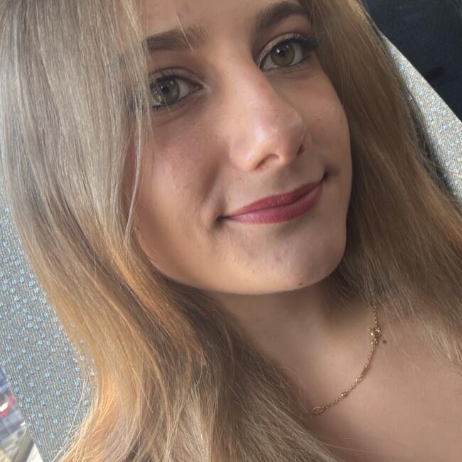 Babysitter in Argeliers: Manon