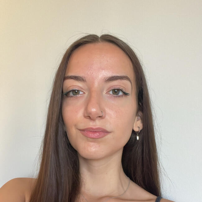 Babysitter in Marcallo con Casone: Sara