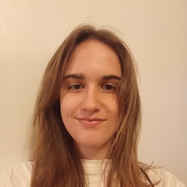 Babysitter in Bédarrides: Sophie