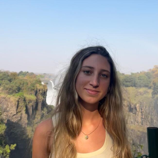 Babysitter in Barcelona: Leyre