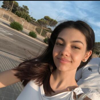 Babysitter in Majorca: Giulia