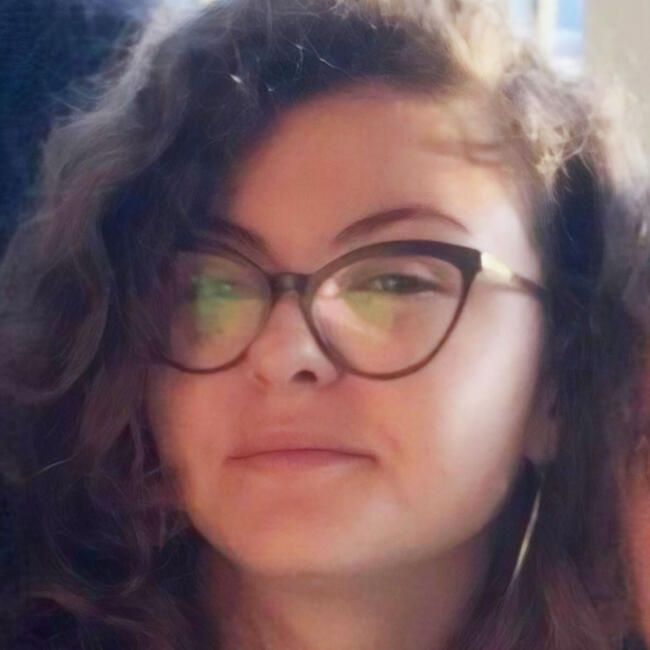 Babysitter in Rome: Serena