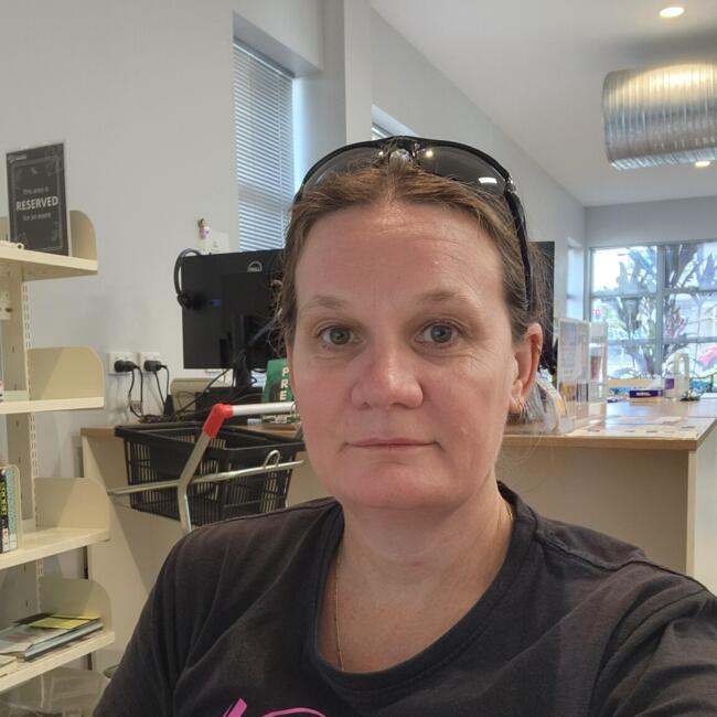 Babysitter in Sunshine Coast: Suzie