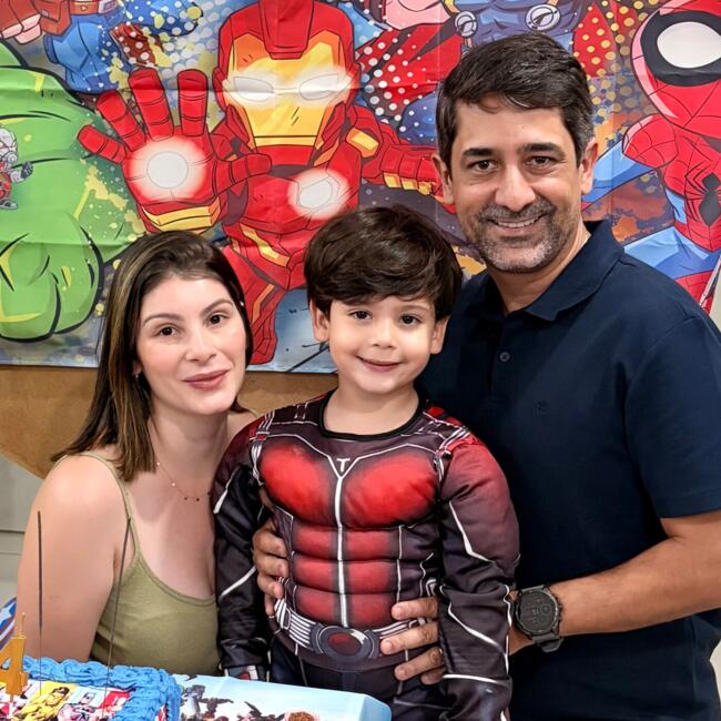 Emprego de babá em Goiânia: Thais