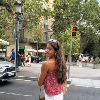 Babysitter in Bordeaux: Inouk