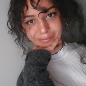Babysitter in Saint-Martin-d'Hères: Sheïma