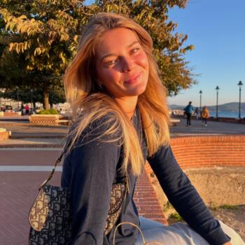 Babysitter a Follonica: Valentina