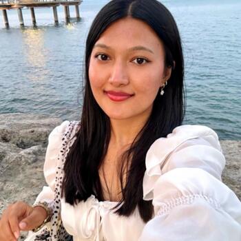 Baby-sitter in Hamilton: Isha