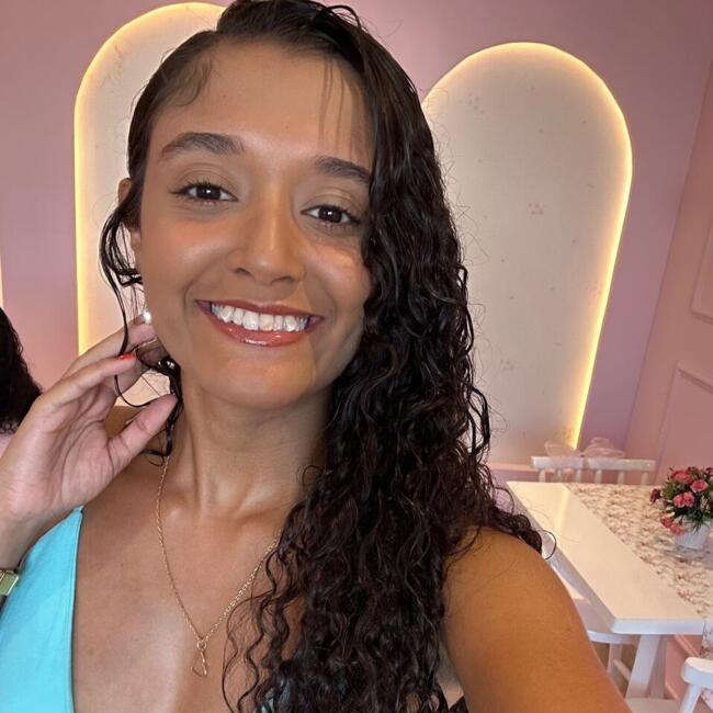 Babá em Aracaju: Daiane