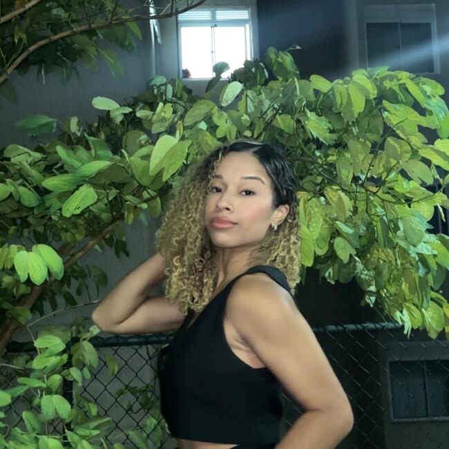 Babá em Porto Alegre: Karine Lobato