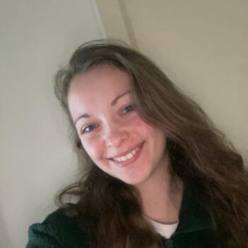 Babysitter in Eigenbrakel: Camille
