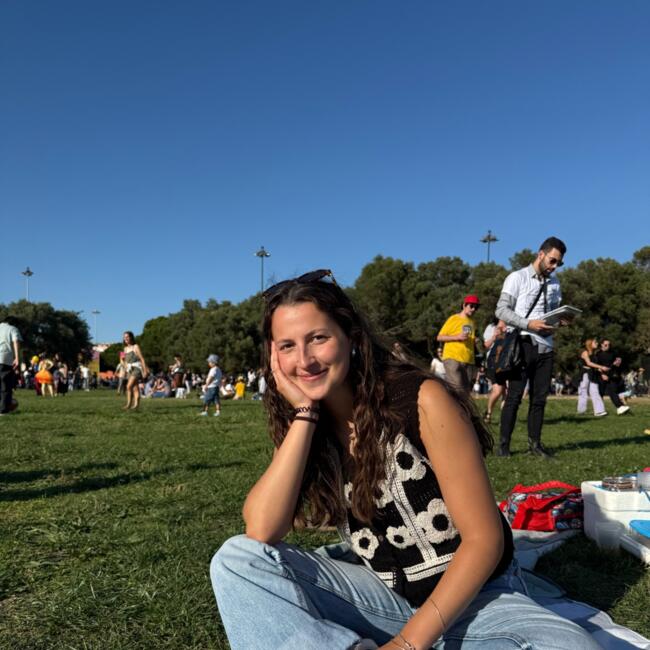 Babysitter in Sintra: Carolina