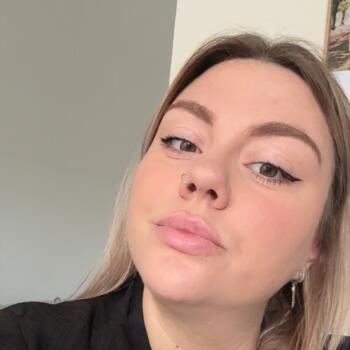 Babysitter in Saint-Mars-de-Locquenay: Camille