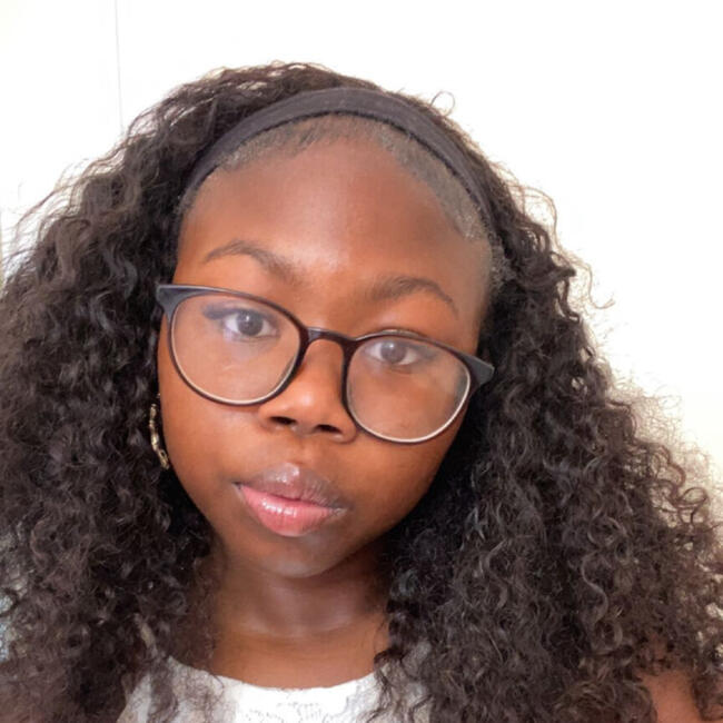 Babysitter in Portsmouth: Adama