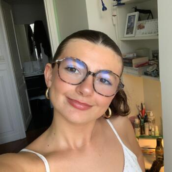 Babysitter in Montrouge: Violette