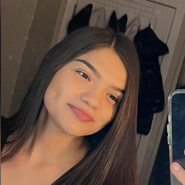 Baby-sitter in Winnipeg: Elissa