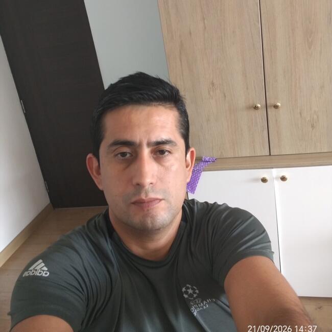 Babysitting job in Lima: Cesar
