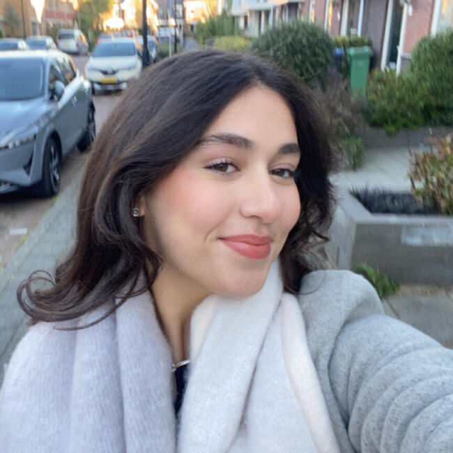 Babysitter in Amstelveen: Samia