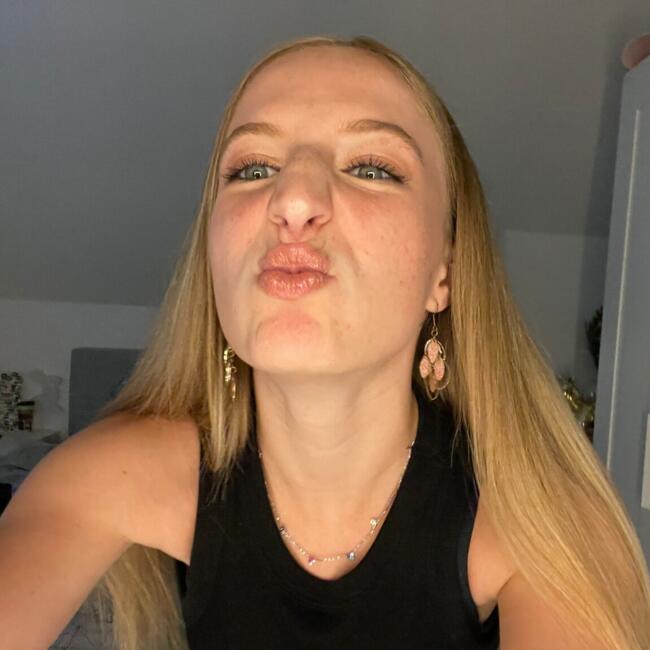 Babysitter in Kembs: Lucie