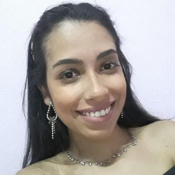Babysitter Uberlândia: Daniela