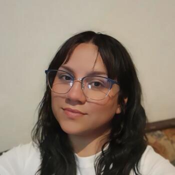 Babysitter in Salto: Analía