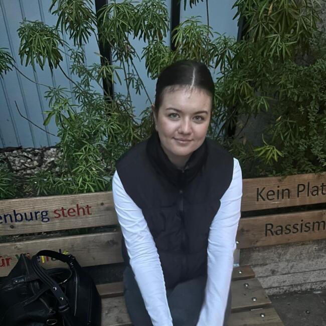 Babysitter in Melbourne: Leonie