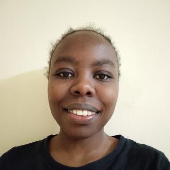 مربية أطفال في الرياض: Wambui