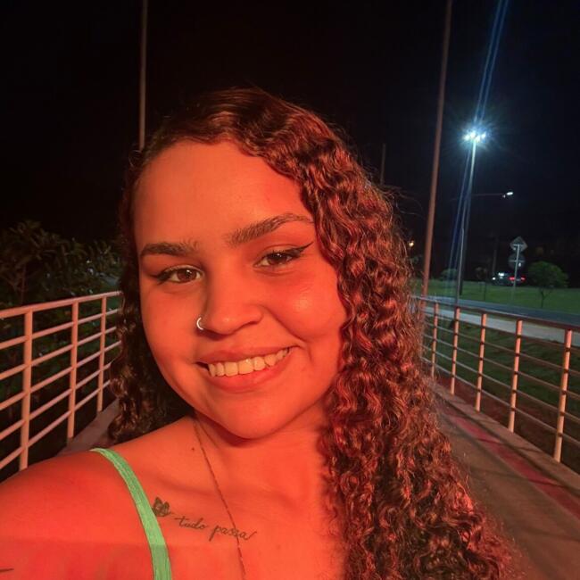 Babysitter in São José do Rio Preto: Thauanne