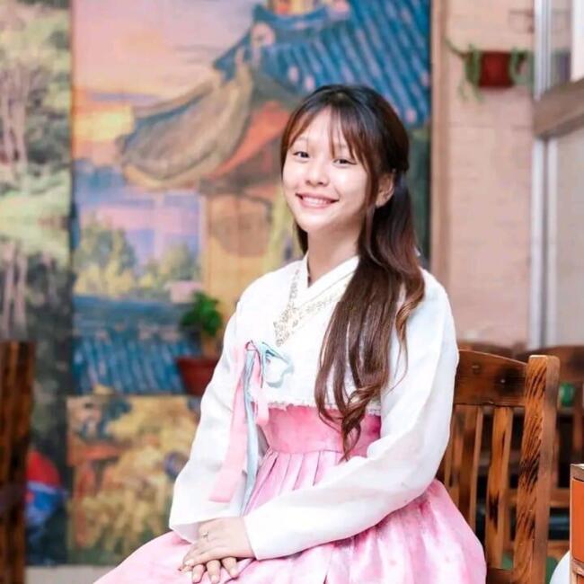 Babysitter in Barcelona: Srijana