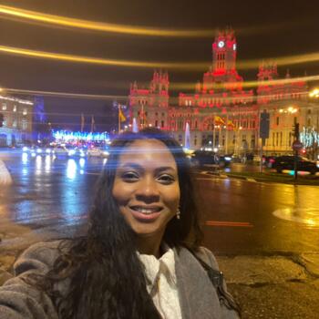 Babysitter Isola delle Femmine: Aida