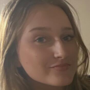Babysitter in Loury: Clémence