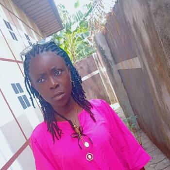 Babysitter Benin City: Joy