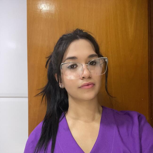 Babysitter in Montes Claros: Yasmin