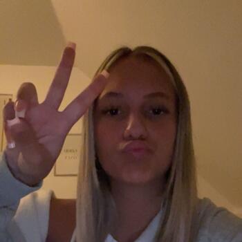 Babysitter in Grâces: Stacy