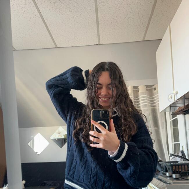 Babysitter in Cranves-Sales: Lou-Ann