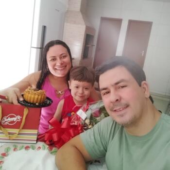 Babysitting job in Manhuaçu: babysitting job Mayara