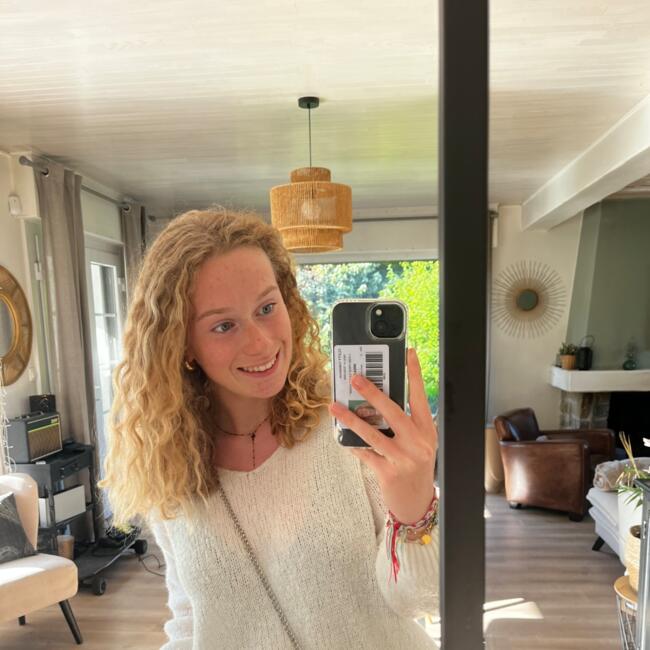Babysitter in Reims: Clémence