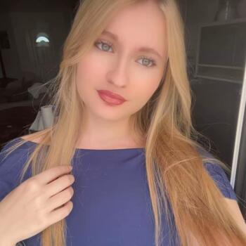 Babysitter in La Rochelle: Rachel