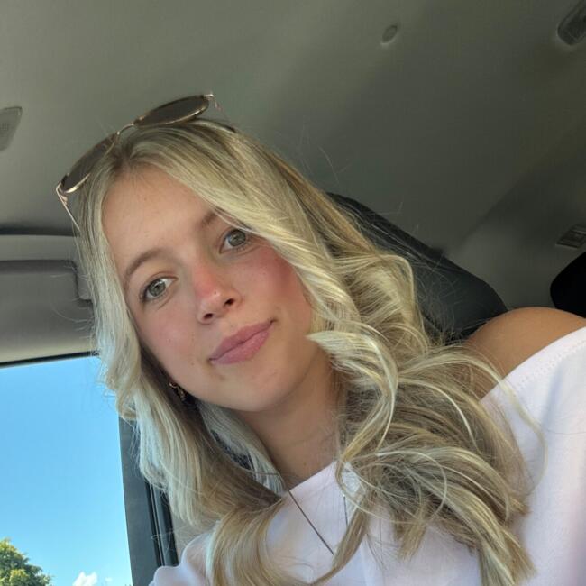 Babysitter in Christchurch: Samantha