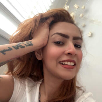 Babysitter Dagenham: Nishat