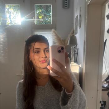 Babysitter Wuppertal: Emilia
