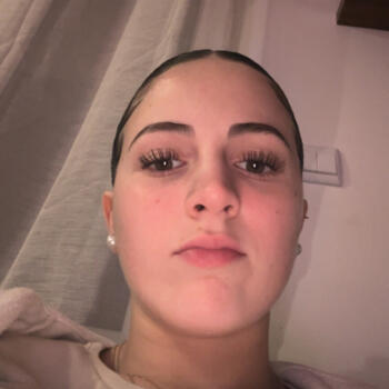 Babysitter in Bailly-Romainvilliers: Cassie
