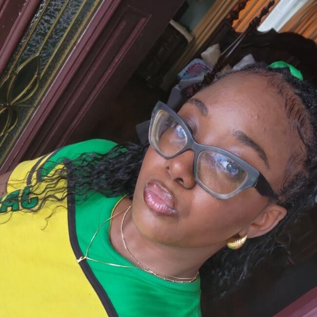 Babysitter in Montego Bay: Kayla