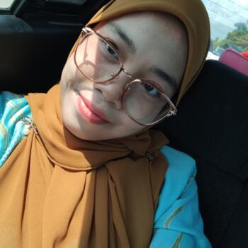 Babysitter in Shah Alam: Azra