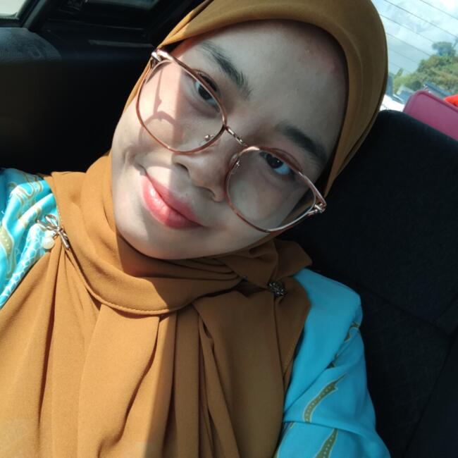 Babysitter in Shah Alam: Azra