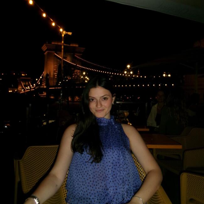 Babysitter in Naples: Ilaria