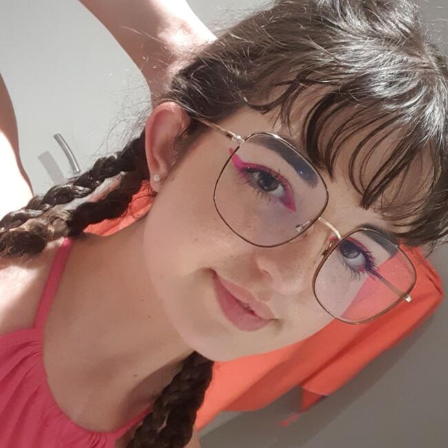 Babysitter in Saint-Georges-lès-Baillargeaux: Amandyne