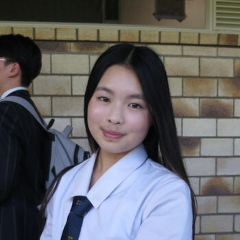 Babysitter in Silverdale: Anna