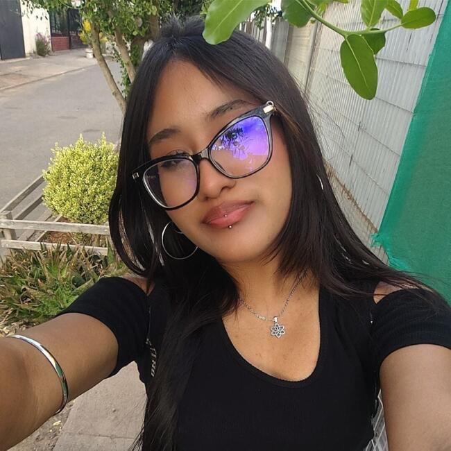 Babysitter in Santa Cruz: Valery